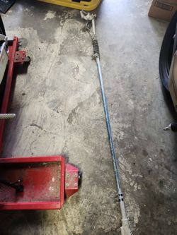 Spray extension pole