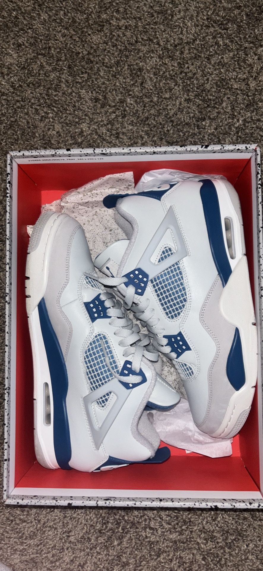 Jordan 4 Retro - ‘Military Blue (2024)’ Size 9.5 Worn Once