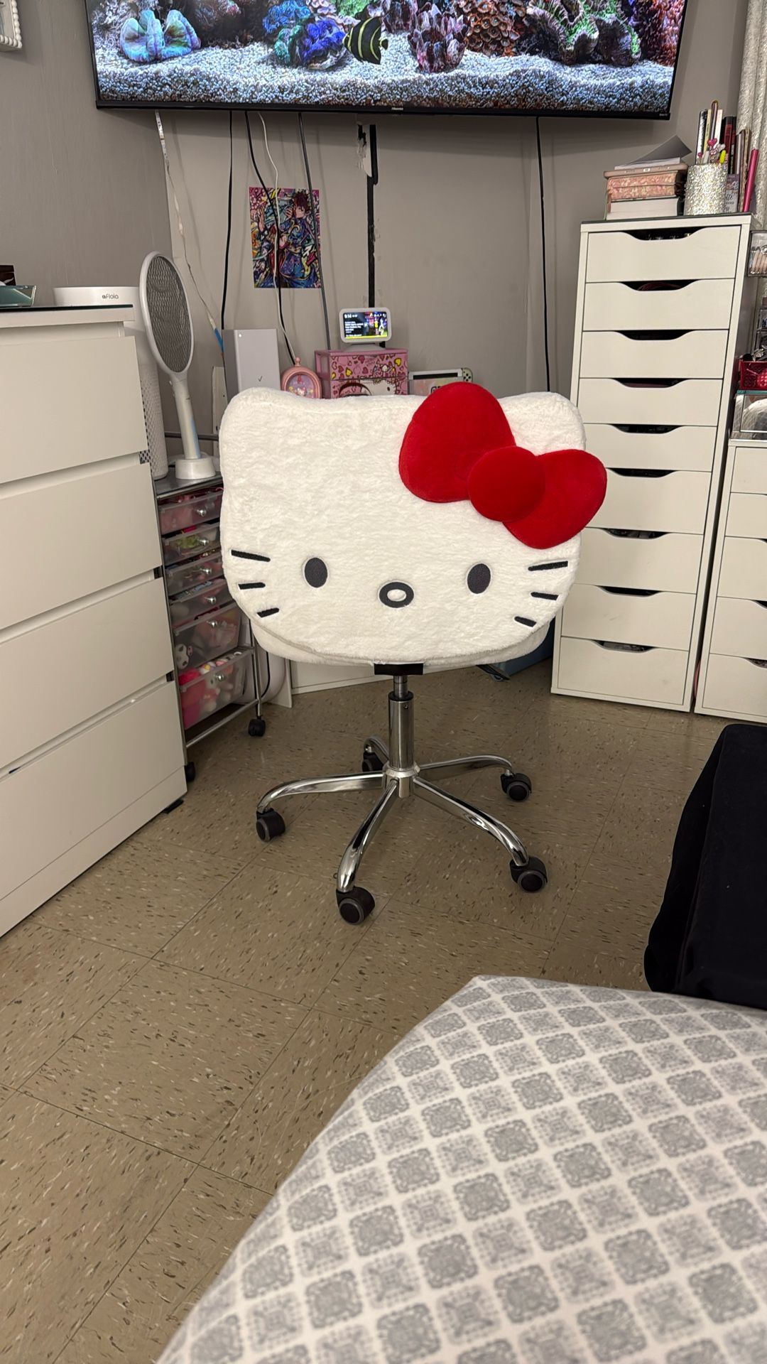 Hello Kitty Chair
