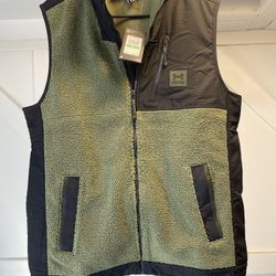 Under Armour Large Men’s Vest New 