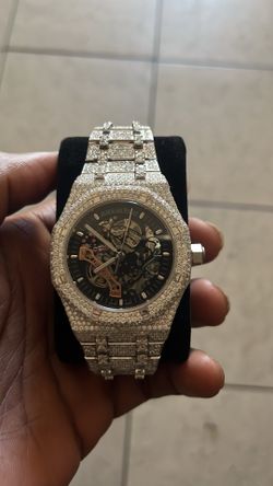 Moissanite skeleton ap