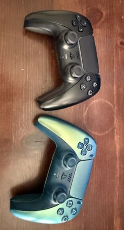 PS5 Controllers