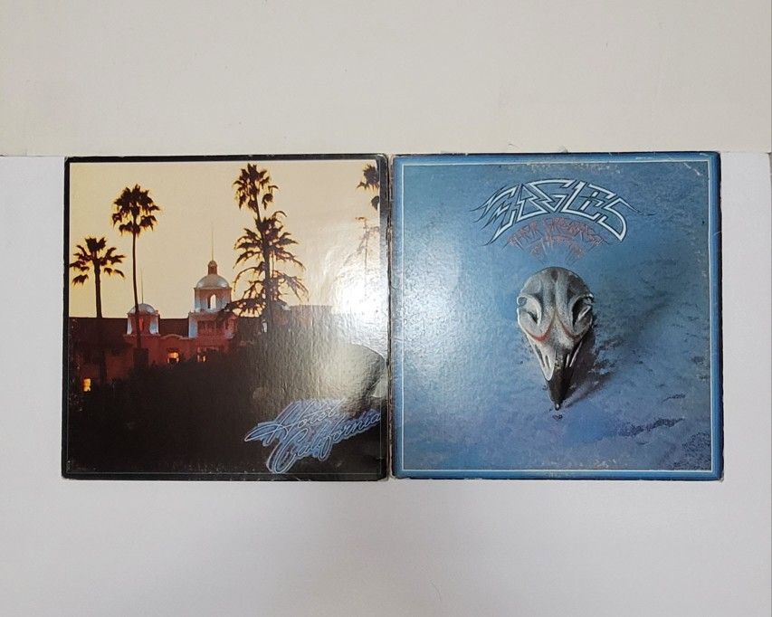 Vinyl Records: (2) Two - THE EAGLES Albums - Hotel California  and Their Greatest Hits (1971-75))