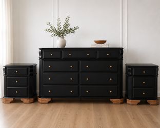 ✨ Beautiful Refinished Bedroom Set ✨