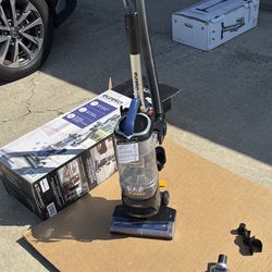 Eureka NEU653 Vacuum (Open Box – Never Used)