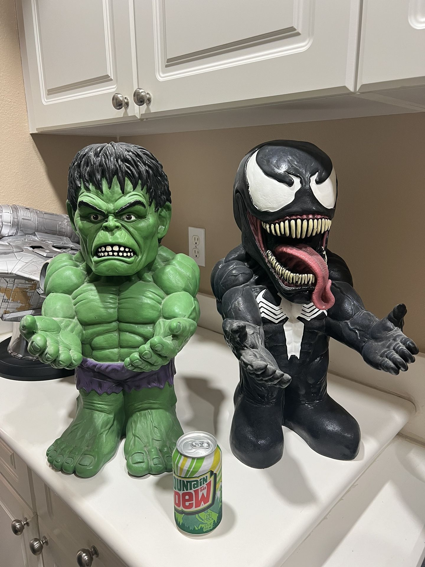 Rubies Marvel Candy Bowl Holder Halloween Candy Dish Holder