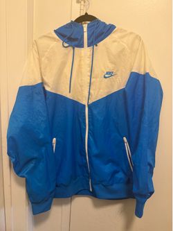 Nike sweater size large only pick up no delivery