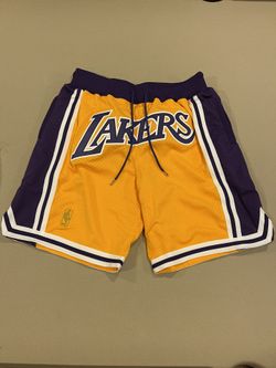 SZ L JUST DON MITCHELL AND NESS AUTHENTIC  LOS ANGELES LAKERS HOME GOLD YELLOW 1996 SHORTS LEBRON JAMES
