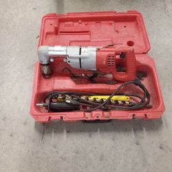 MILWAUKEE RIGHT ANGLE DRILL