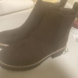 New Women’s Kenzie Boots Size 7.5