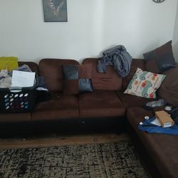 Free Couch 