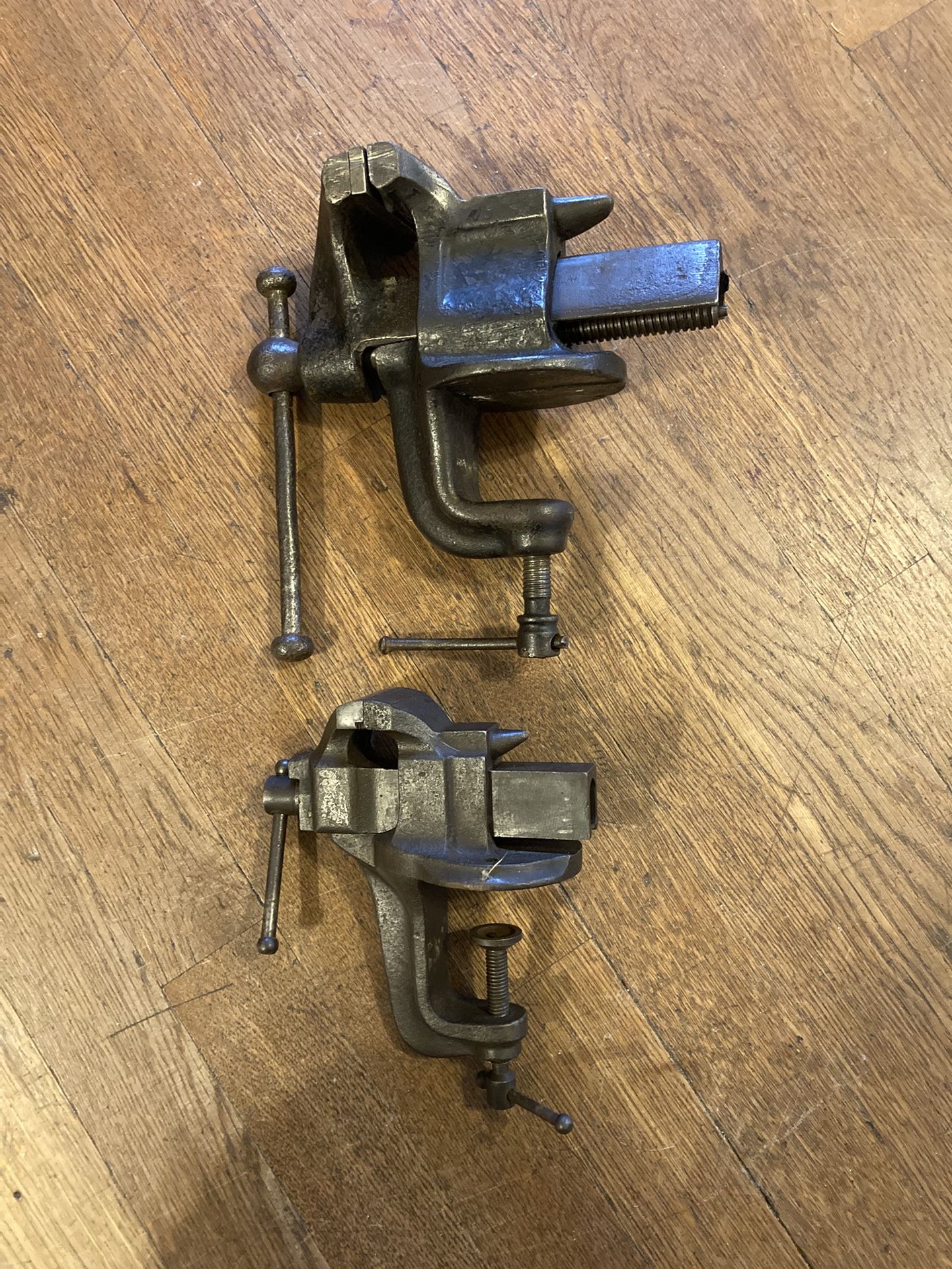 Cast Iron Vise