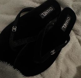 sandals brand new suede ccs