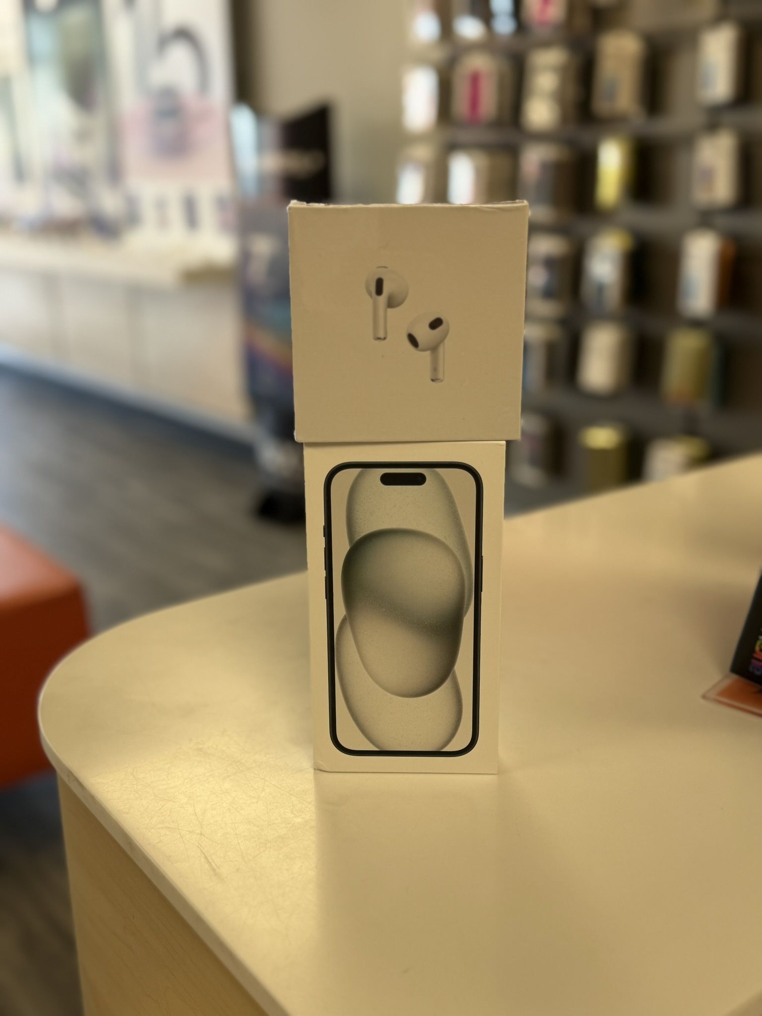 Iphone 15 brand new sealed pack With Airpods