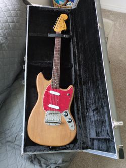 Fender American Performer Mustang with Japan Neck