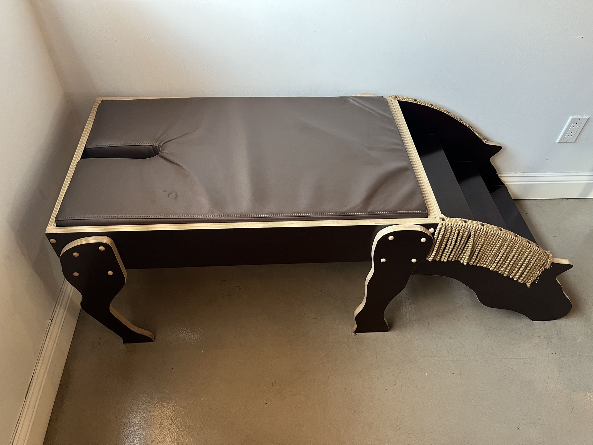 Baby Room Horse Bench