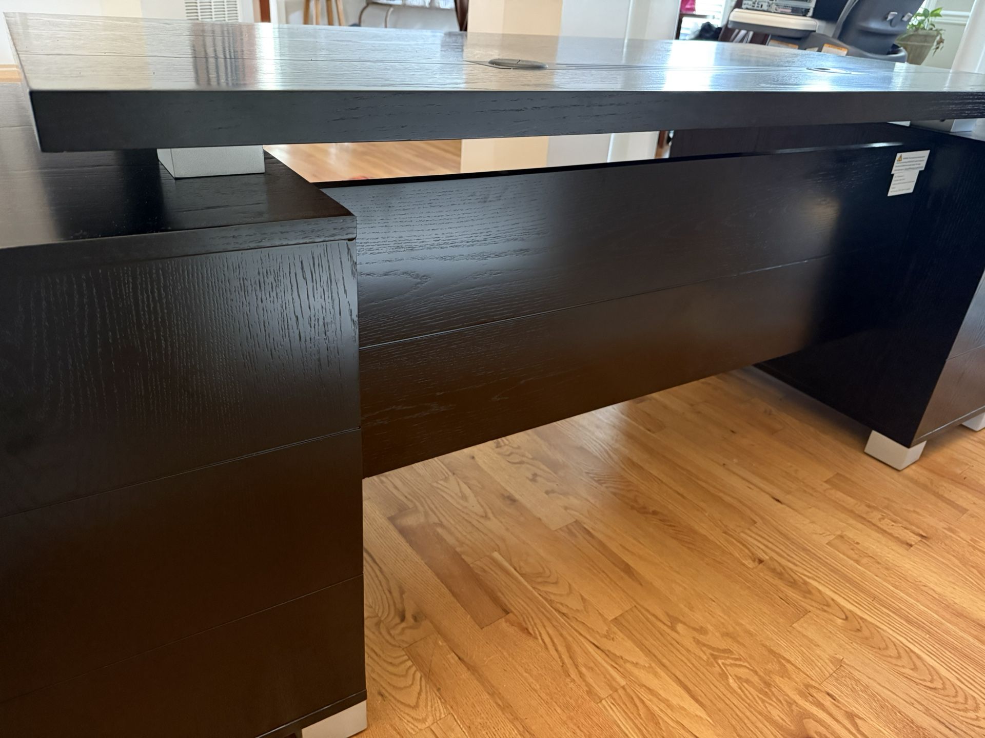 Zuri Furniture Desk