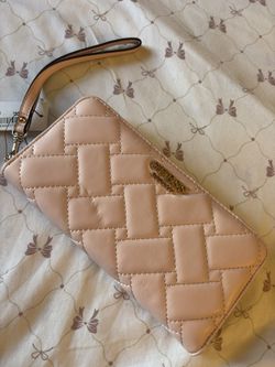 Guess Wristlet