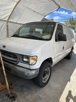 1999 Ford E-250
