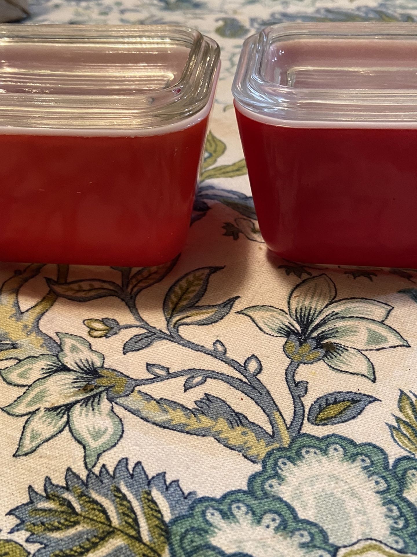 Vintage Pyrex Red Refrigerator Dishes 501 With Lids