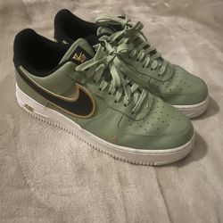 Nike Air Force 1 '07 LV8 Metallic Swoosh Pack - Oil Green