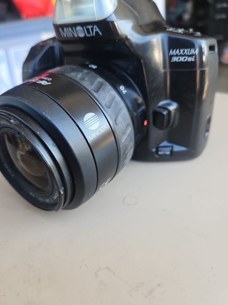 Minolta Maxxum 300si