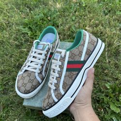Gucci Shoes 