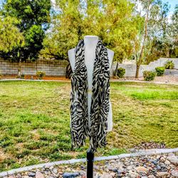 Gauzy Animal Zebra Striped Print White & Black 6 x 2ft Long Scarf Wrap Shawl EUC