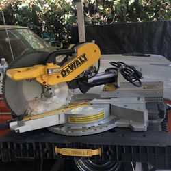 DeWalt Sliding Saw