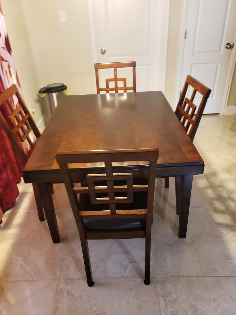 Breakfast table and chairs