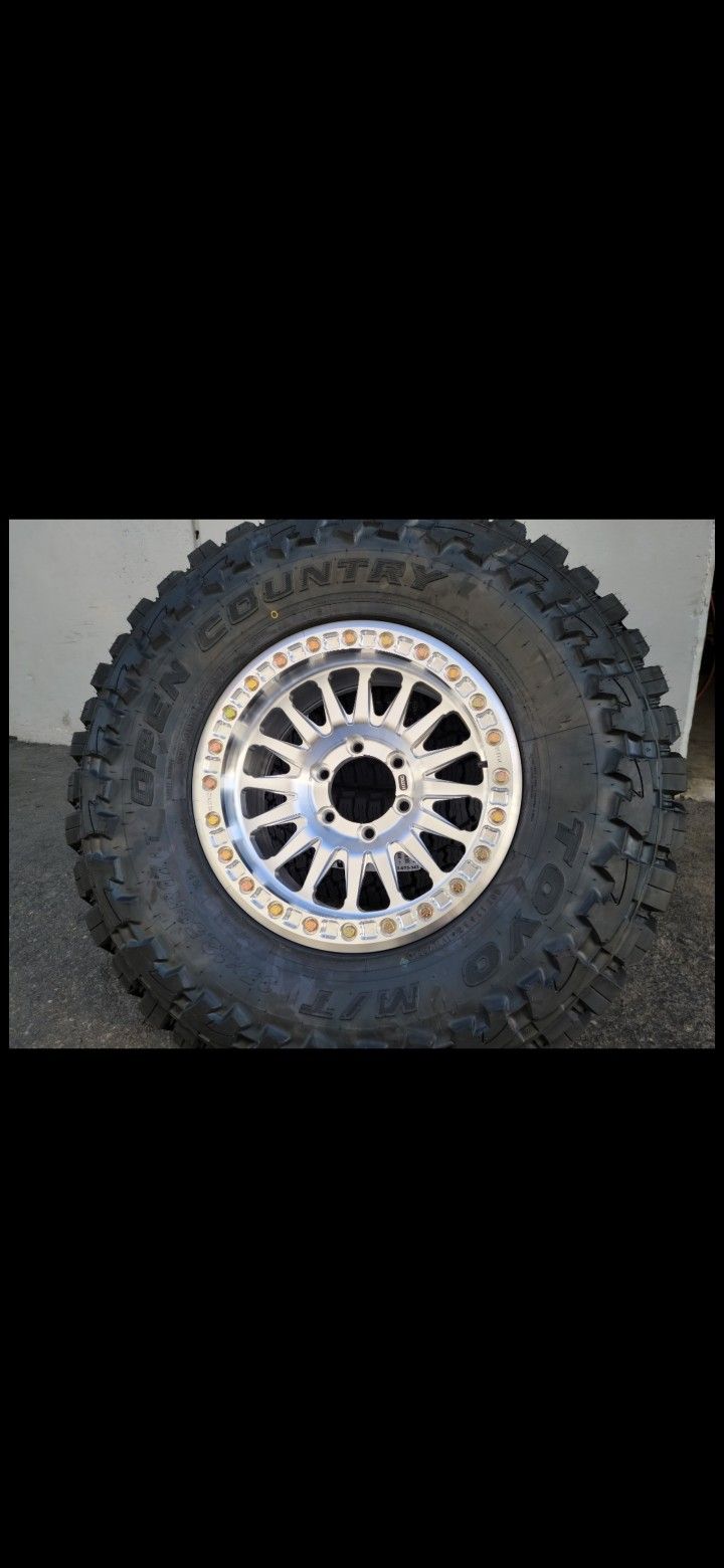 17" KM445 IMPACT BEADLOCKS. $2800