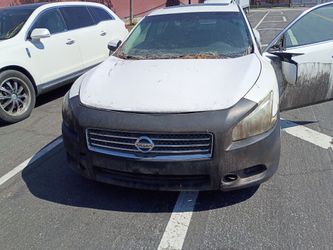 2010 maxima parts