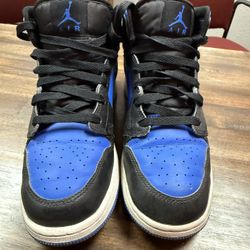 Kids Size 6 Jordans Very Slightly Used