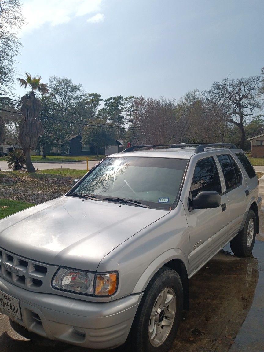 2002 Isuzu Rodeo for Sale in Houston, TX - OfferUp