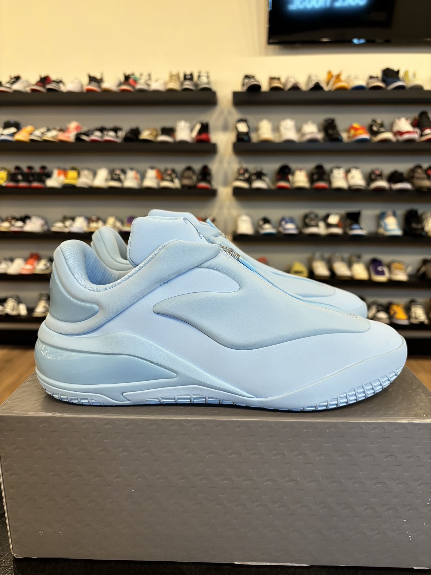 Converse Shai 001 Blue Size 9 Pre-Owned