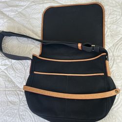 Dooney & Bourke Messenger Bag