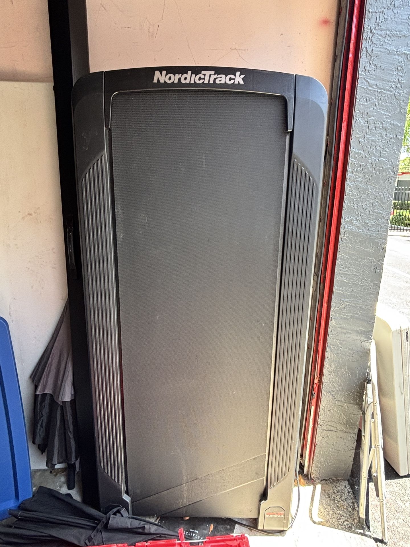 NORDIC Track treadmill