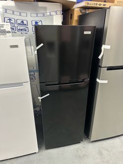 Vissani 10.1Cu Top Freezer Refrigerator