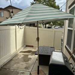 Threshold 9’ turquoise cabana style Umbrella And Stand