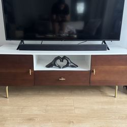 TV Unit – mid century, White & Gold – Fits TVs up to 65”