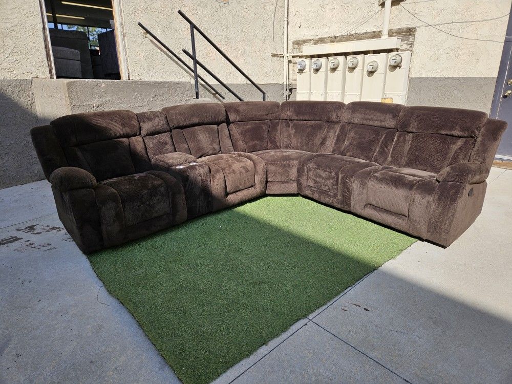 Fathers Day Sectional $899 Super Confy 3 Manual Recliners $899