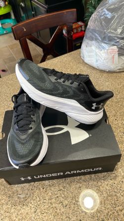 Underarmour shoes size 6Y and 7Y