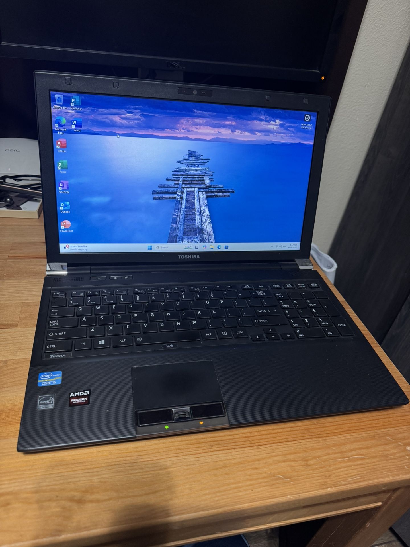 Toshiba Tecra R950 - 256 GB - 8 GB RAM - Intel i5 - Windows 11 - Microsoft Office 2021