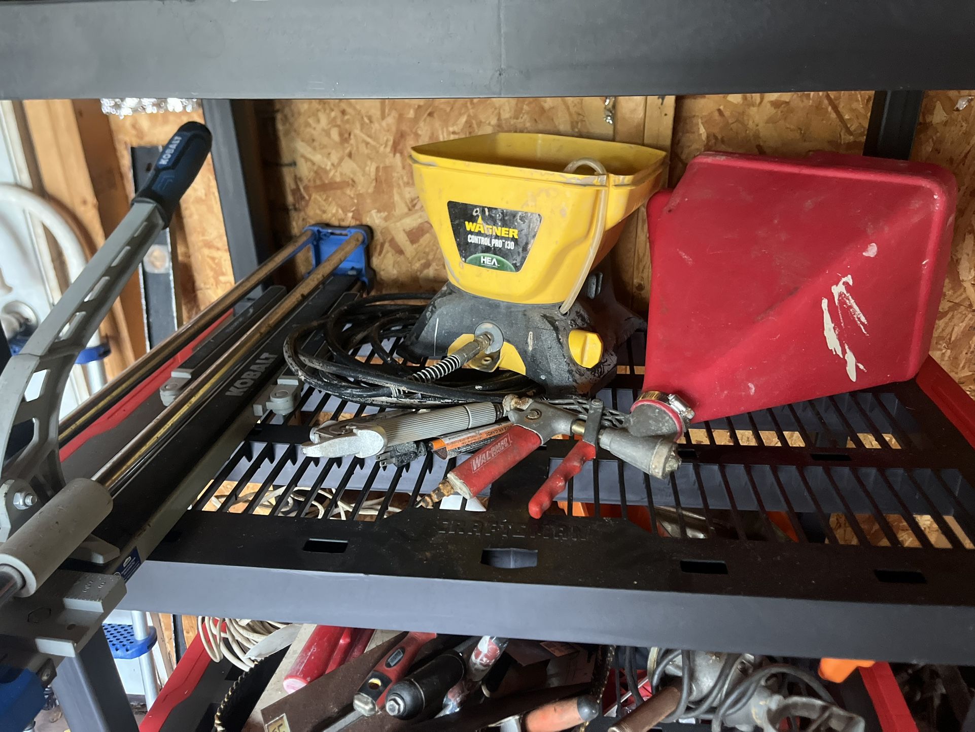 Hopper Paint Sprayer And Tile Splitter 
