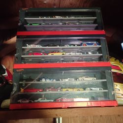 Hot wheels with cases