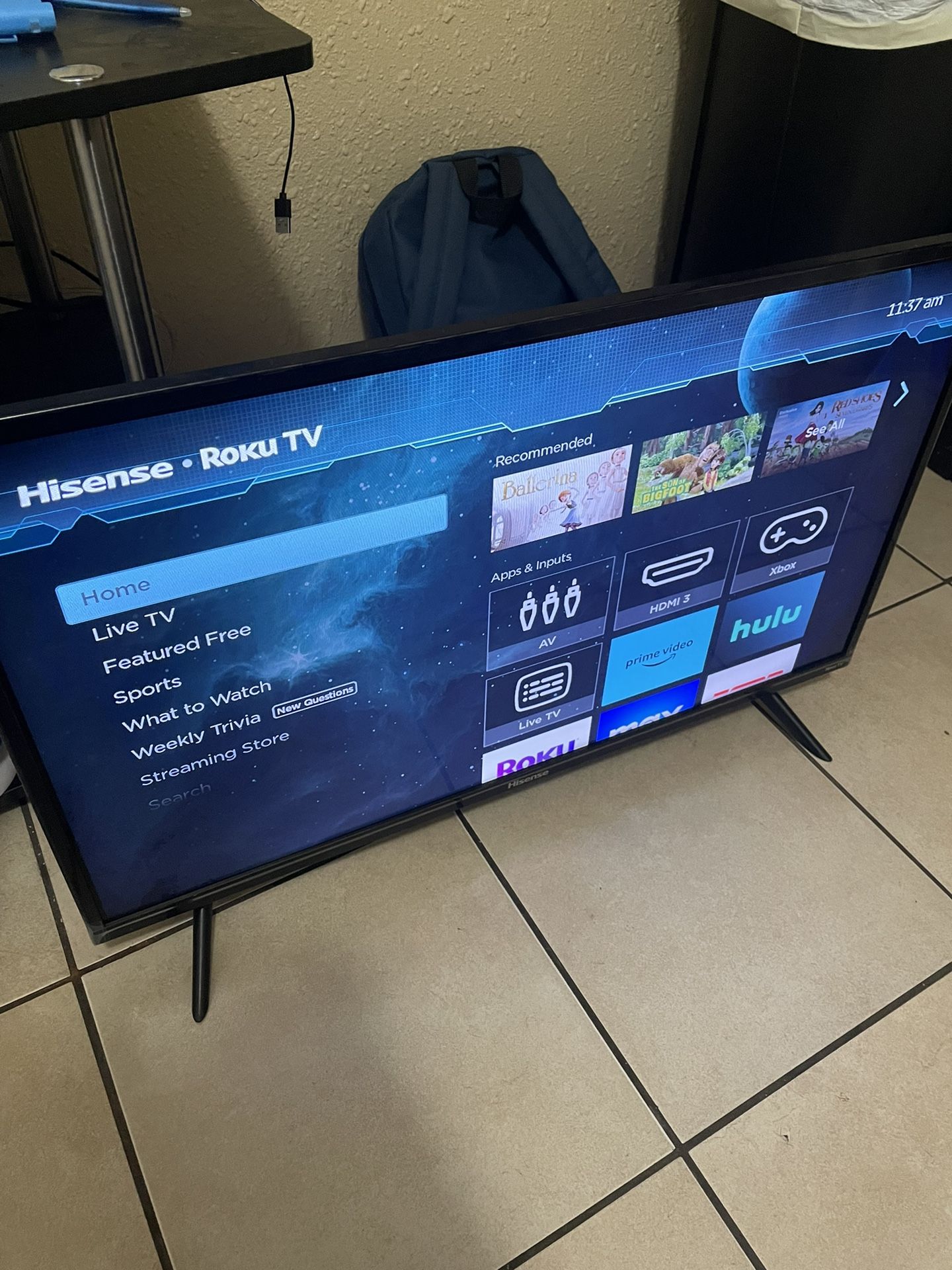 32 “ Hisense LED Tv