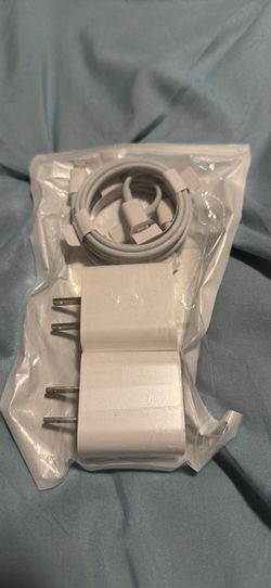 iPhone Charger Bundle – NEW UNOPENED