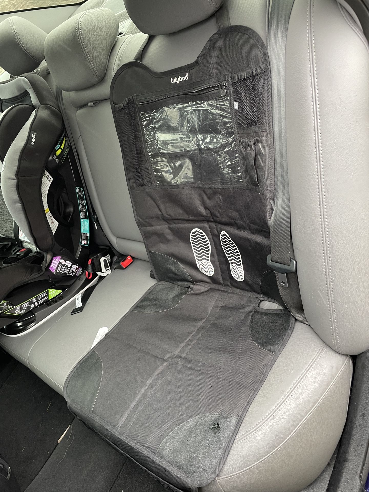 Black Seat Protector & Carseat Organizer