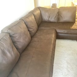 Brown sectional Couch 