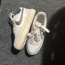 Nike Air Force 